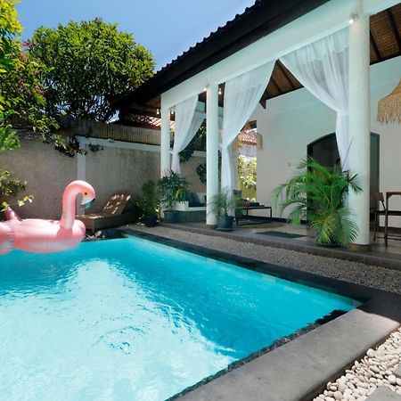 Singgah Villas Seminyak Exterior foto