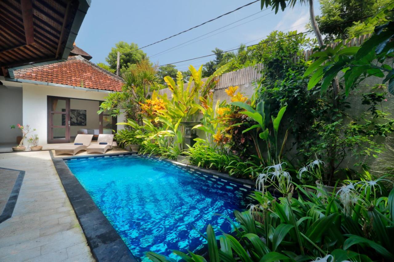 Singgah Villas Seminyak Exterior foto